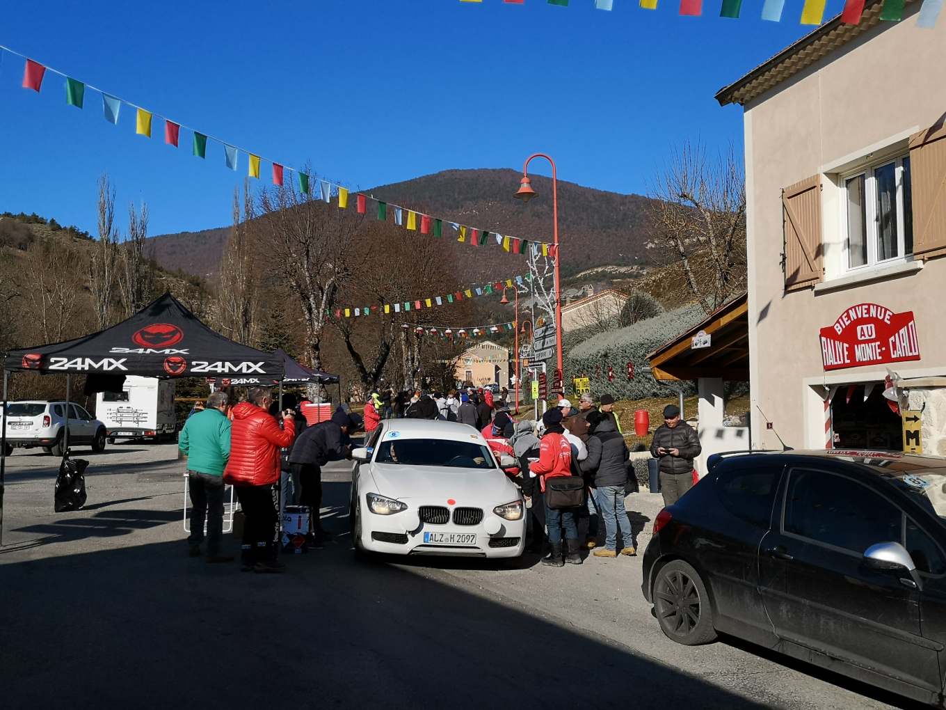 50405255_491065668087107_3675342019292561408_n