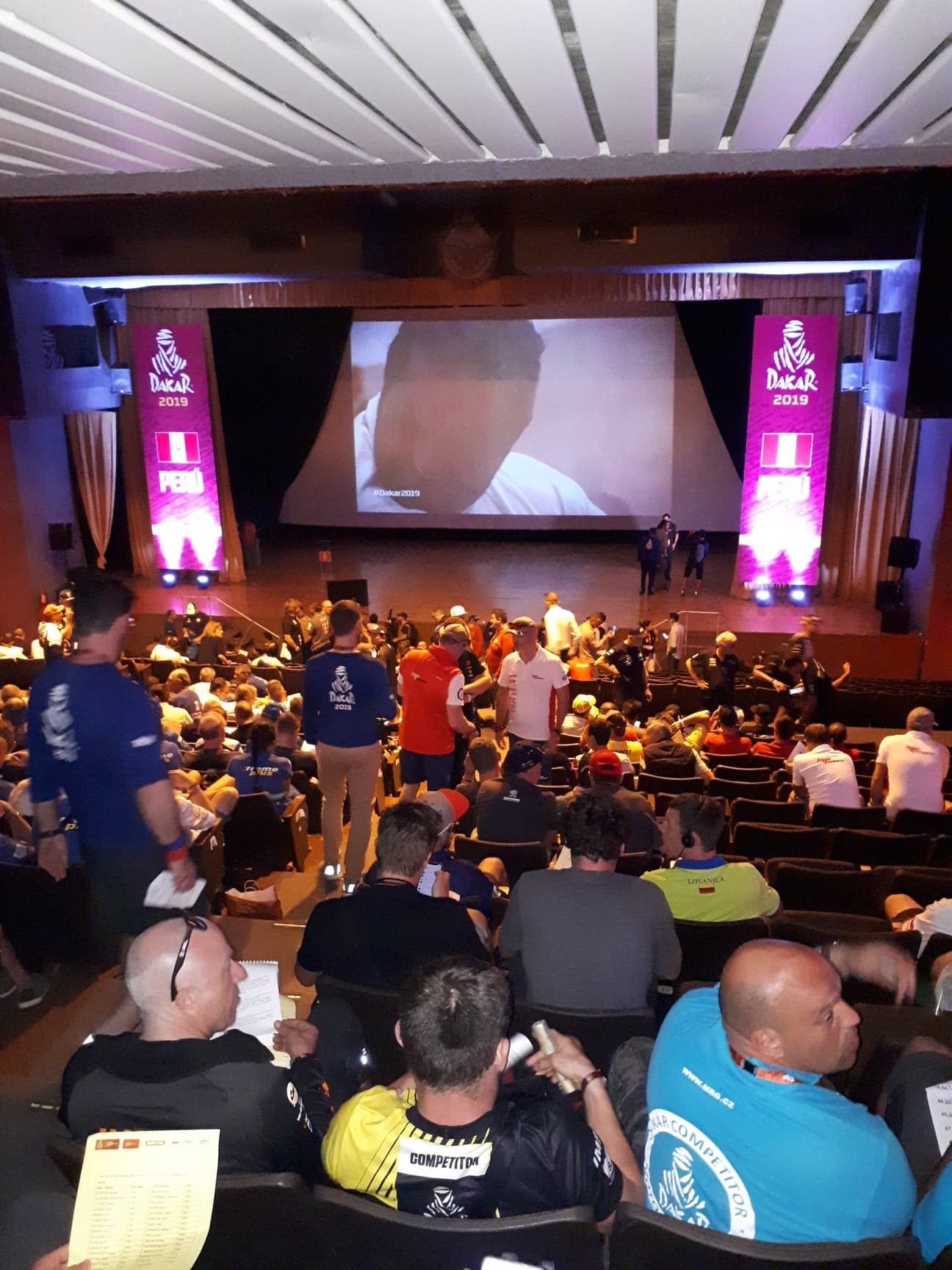 51439002_378507172991909_3443893412896440320_n