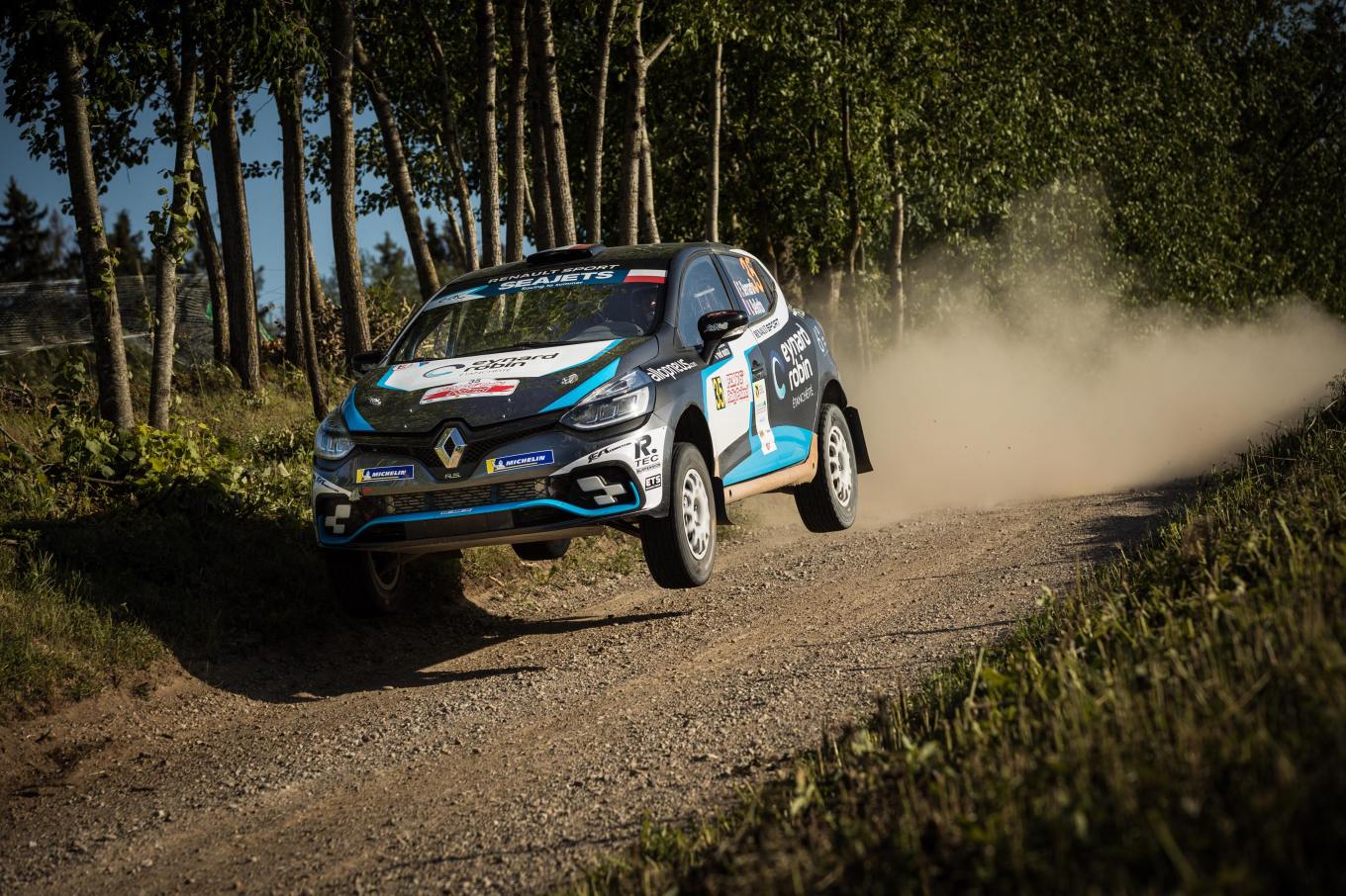 65808867_393055428220906_9122676734758486016_n