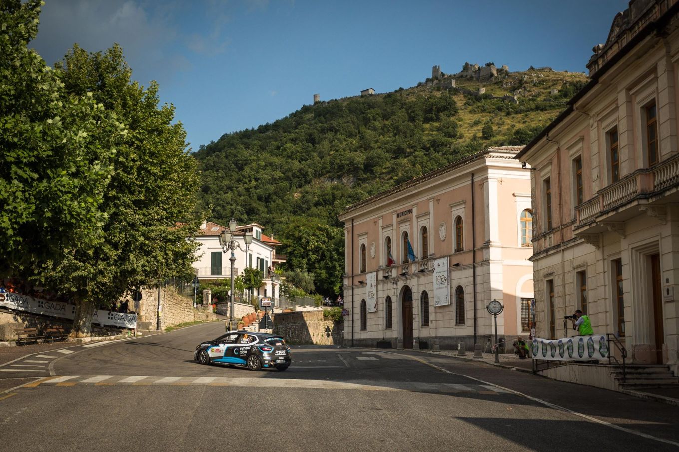 67037566_440189633501655_7431823907906125824_n