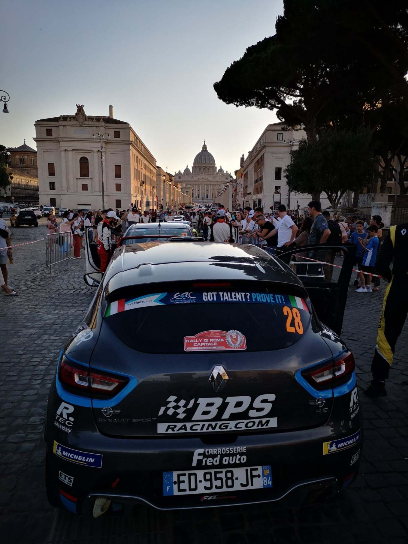 67318478_584082102117126_712120408198873088_n