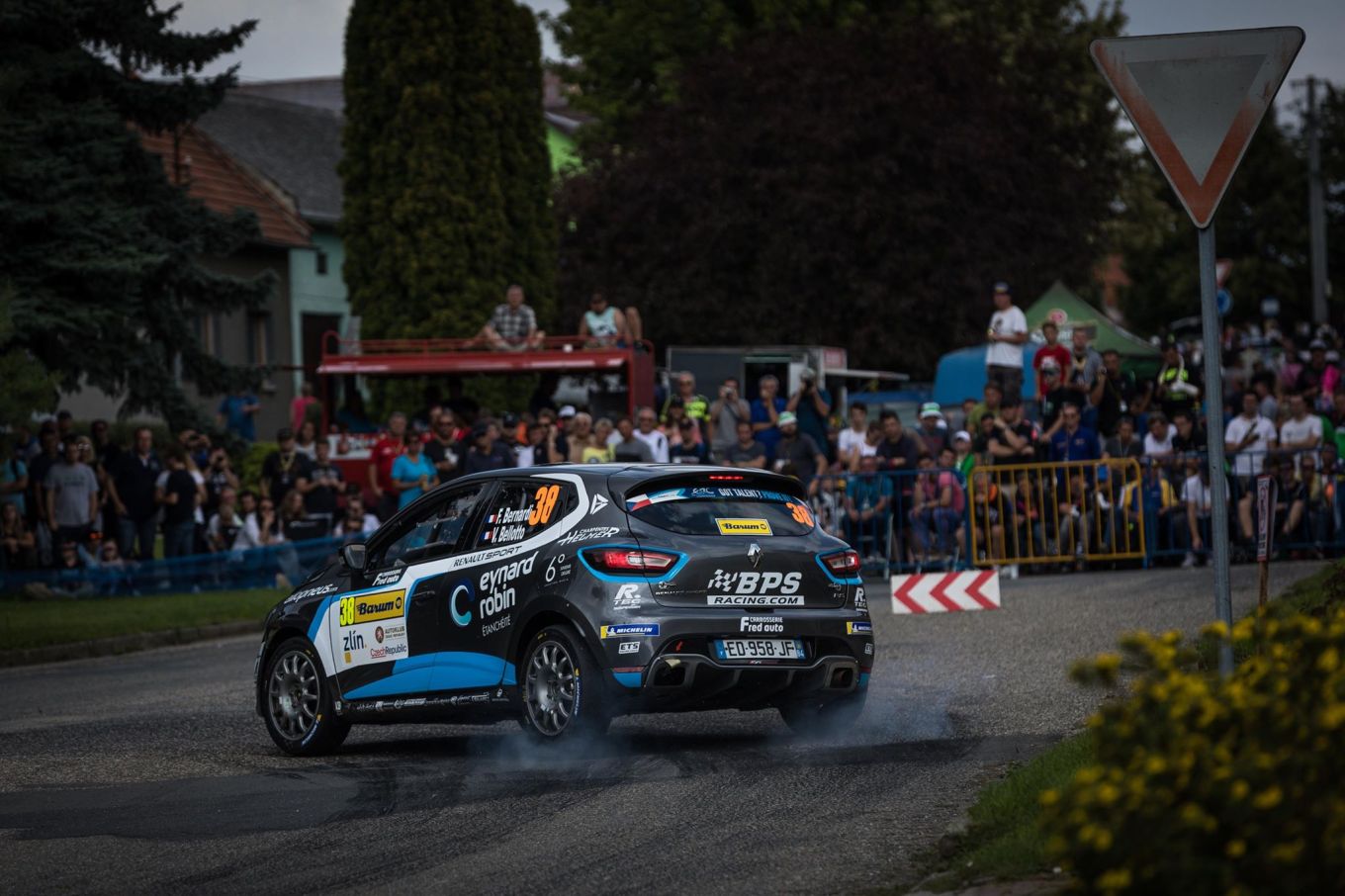 68756246_694743910937335_1348399330402238464_n