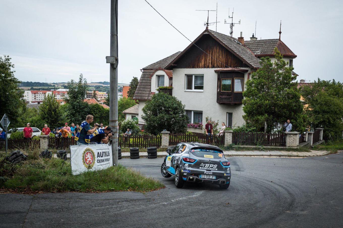 68776434_486003358887532_8492793409700888576_n