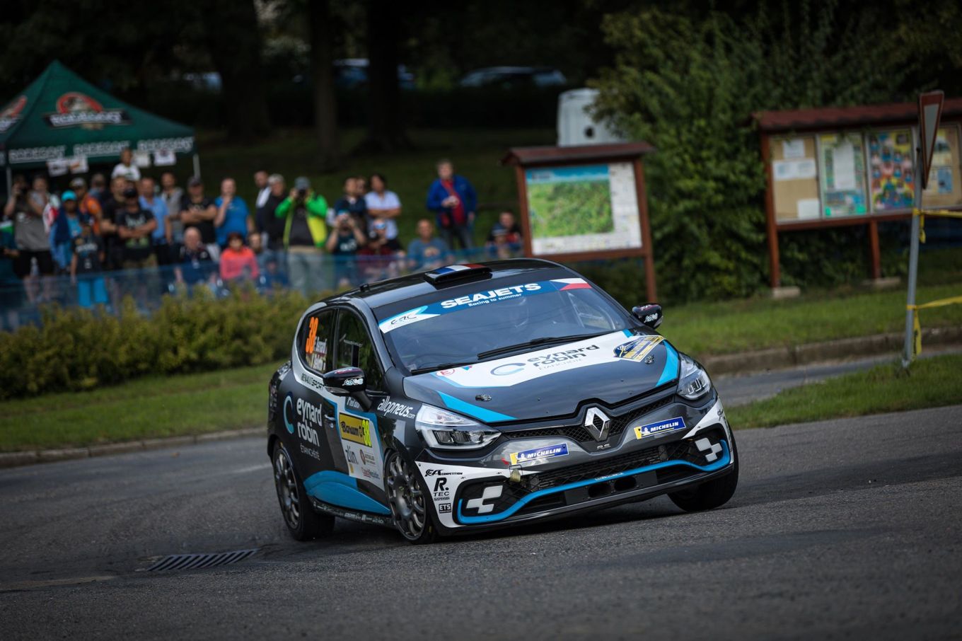 69452926_744144102710285_2463819452618113024_n