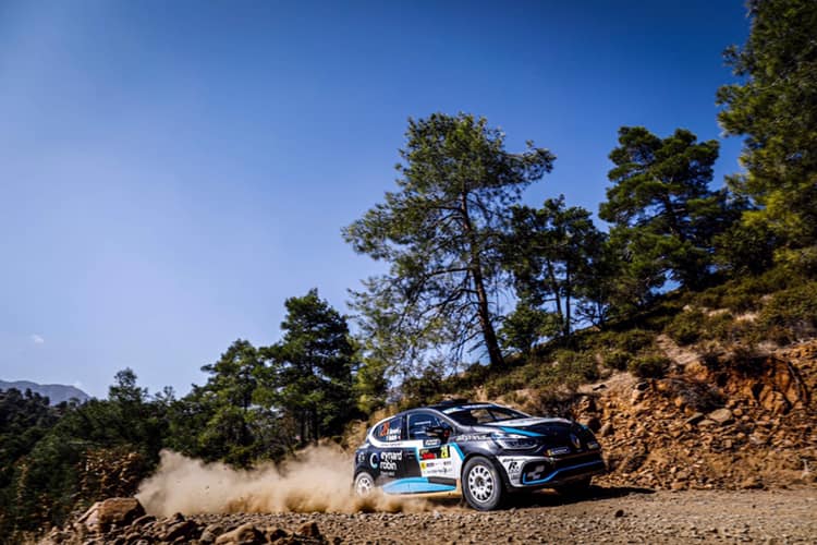 71086626_2568972556457431_267922387796754432_n